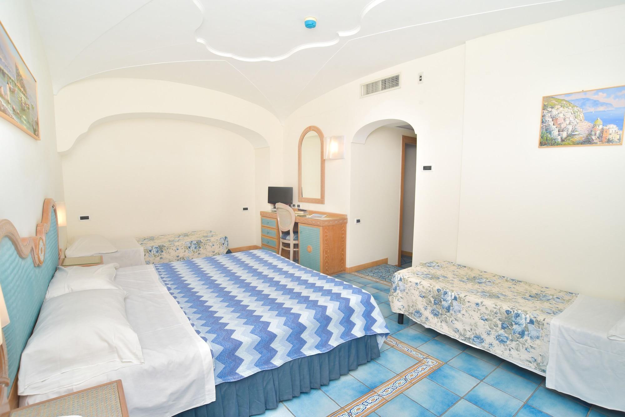 Albergo Italia - Beach Hotel 卡萨米乔拉泰尔梅 外观 照片