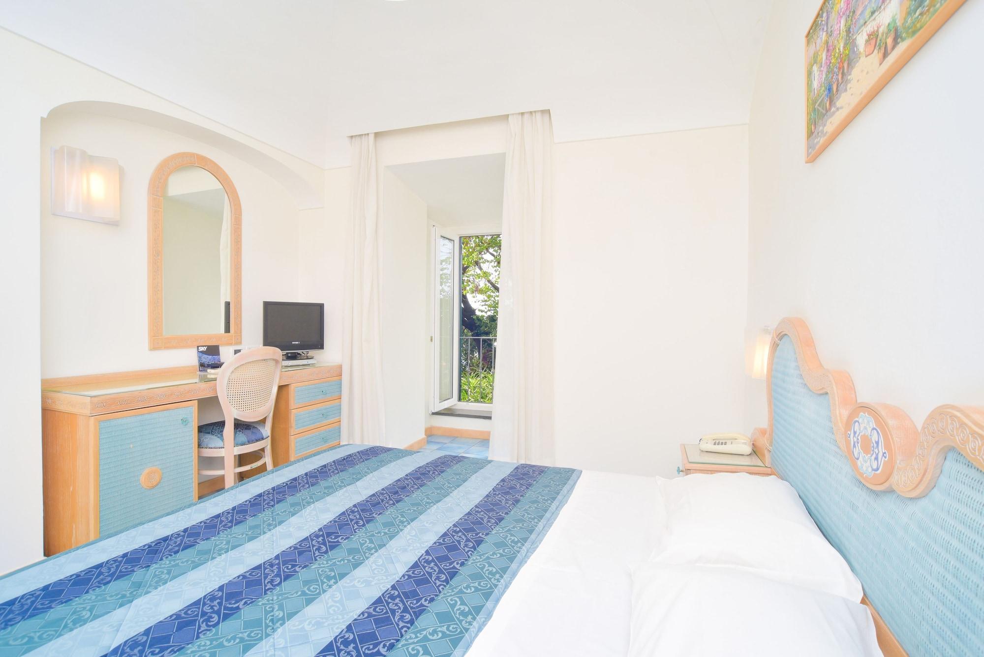 Albergo Italia - Beach Hotel 卡萨米乔拉泰尔梅 外观 照片